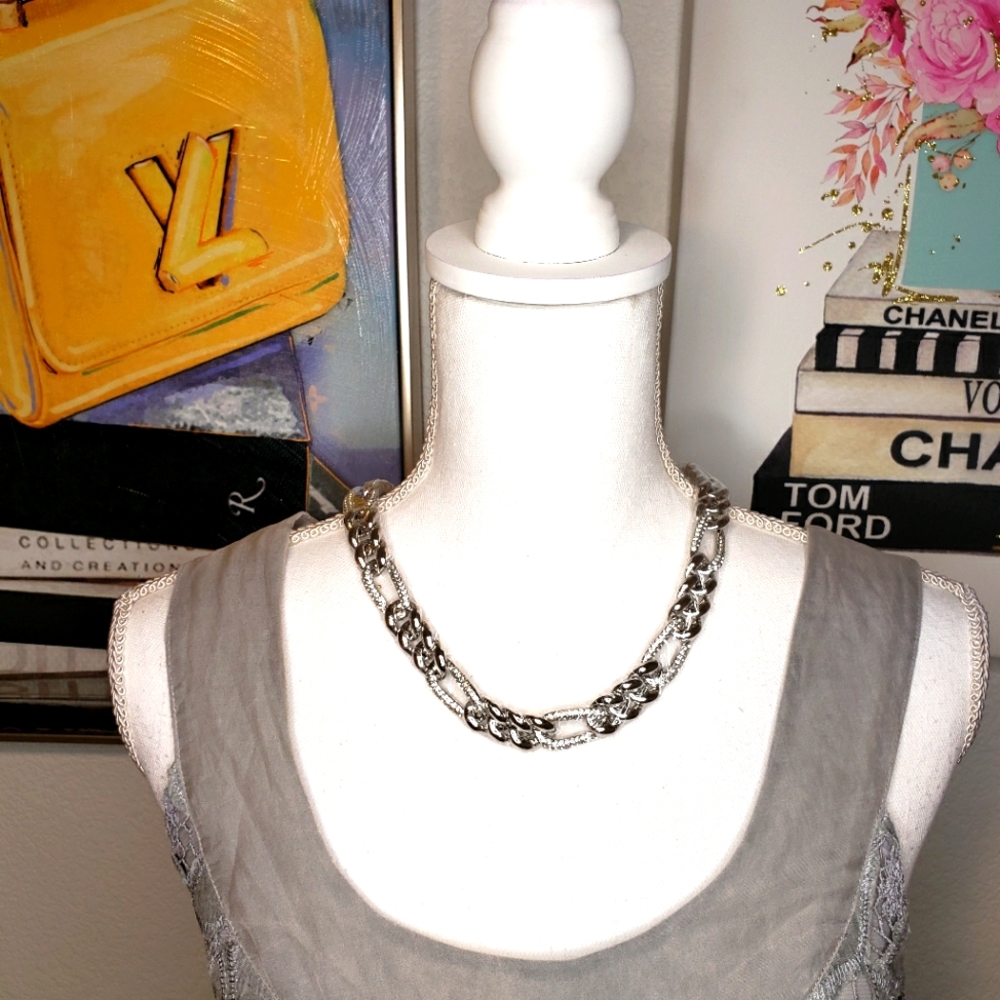 Curb link necklace with Austrian Crystals